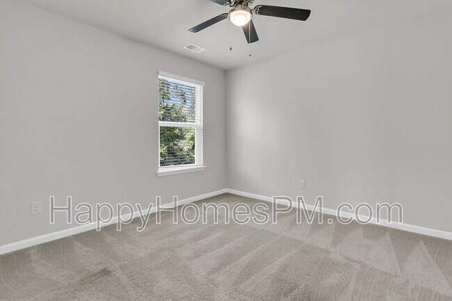 Building Photo - 9678 Roseberry St