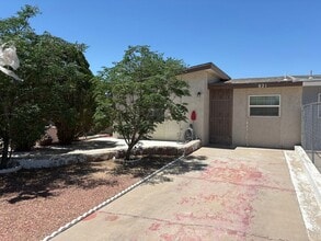 Building Photo - Lower valley duplex for rent