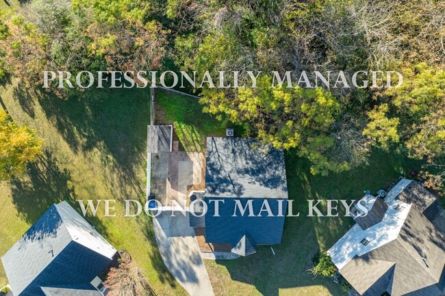 Building Photo - 4745 Periwinkle Pl