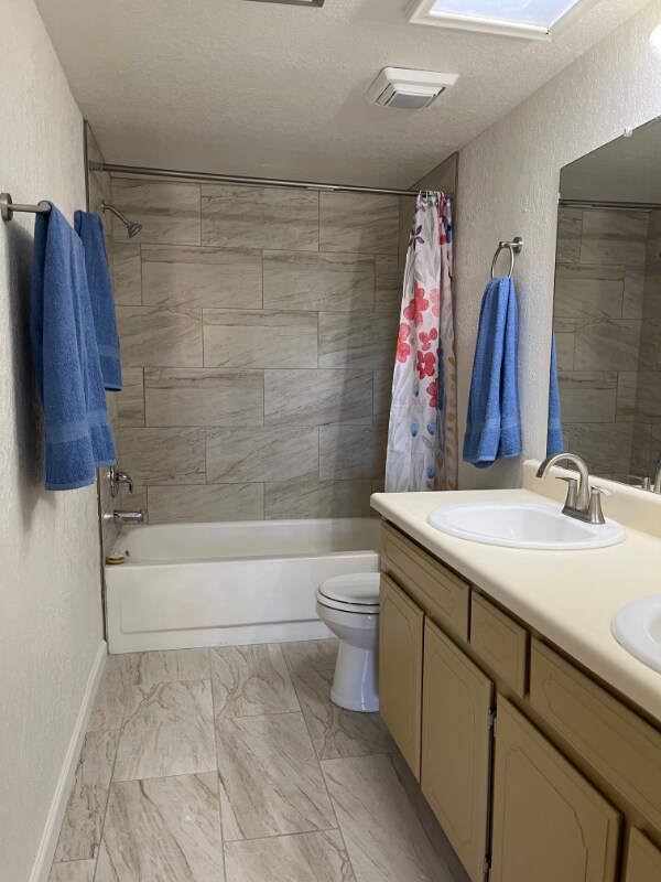 Building Photo - 1936 Paseo De La Luna