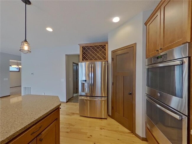 Building Photo - 1133 Rosemary Ln