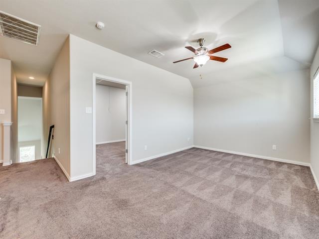 Building Photo - 5512 Somerville Dr