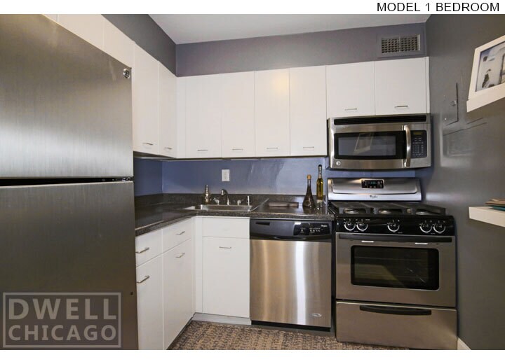 Building Photo - 1500 N Lake Shore Dr