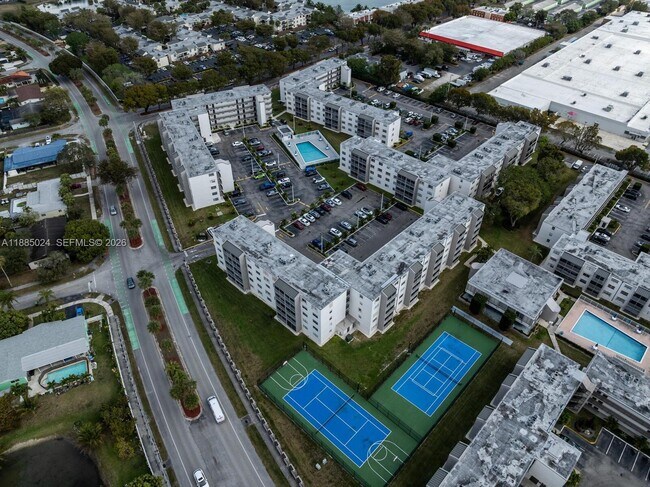 Building Photo - 14180 SW 84th St