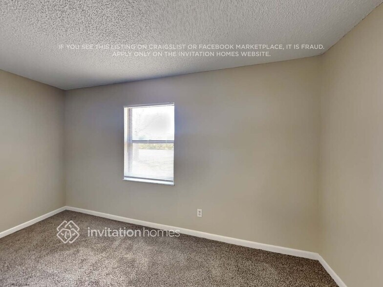 Building Photo - 1881 N Lake Eloise Dr