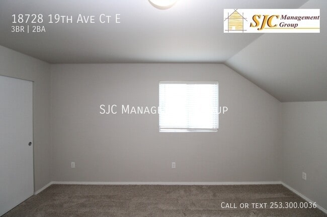 Building Photo - 18728 19th Ave Ct E