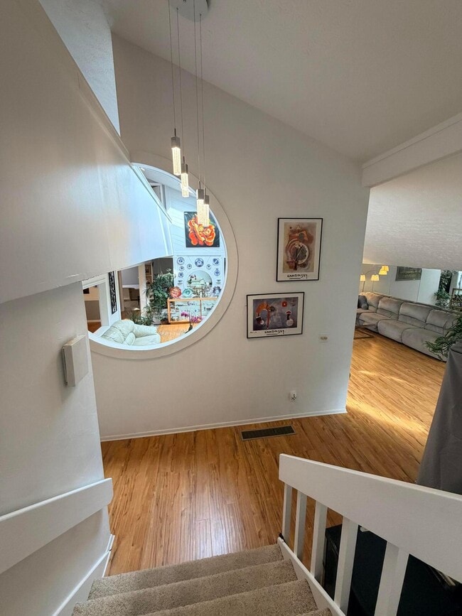 Building Photo - 8226 Glencree Pl