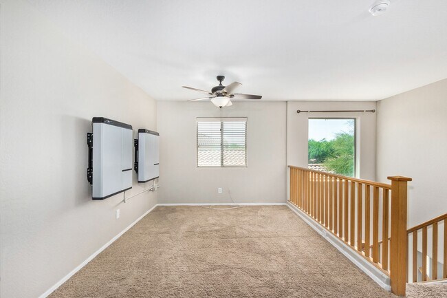 Building Photo - Gorgeous 3 bed/2 bath in Power Ranch!