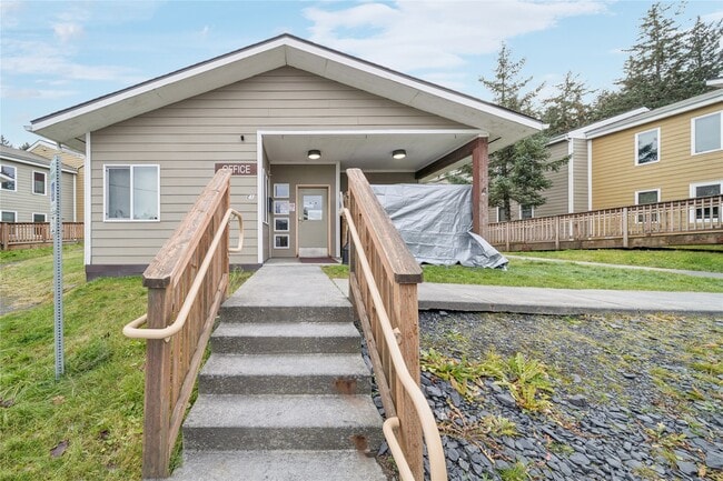 Building Photo - 2610 Mill Bay Rd