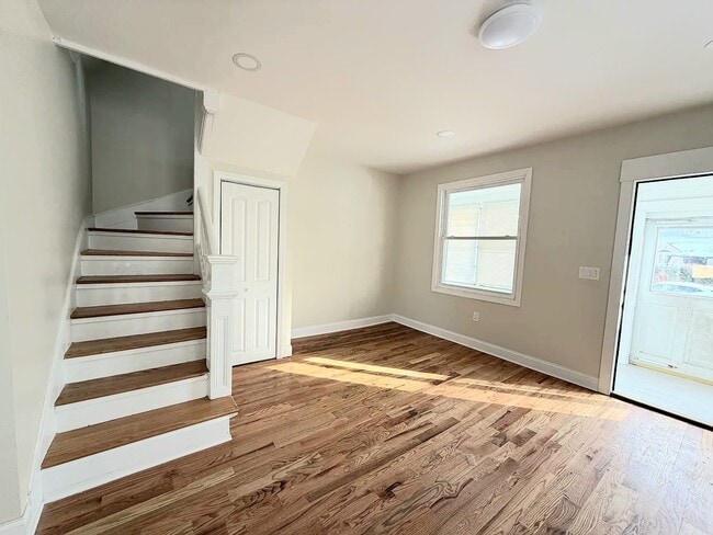 Building Photo - 133 E Grant Ave