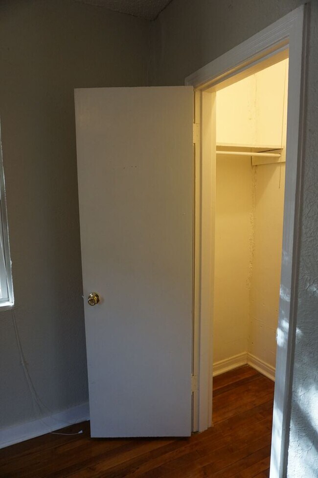 Building Photo - 3418 25th St