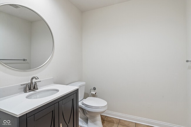 Building Photo - 12735 Edgemont Way