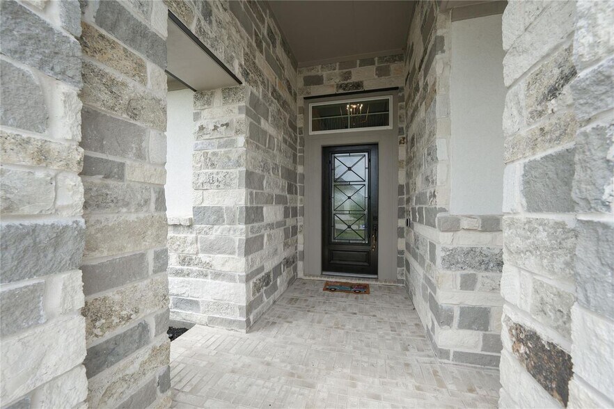 Building Photo - 413 Stratus View Ct