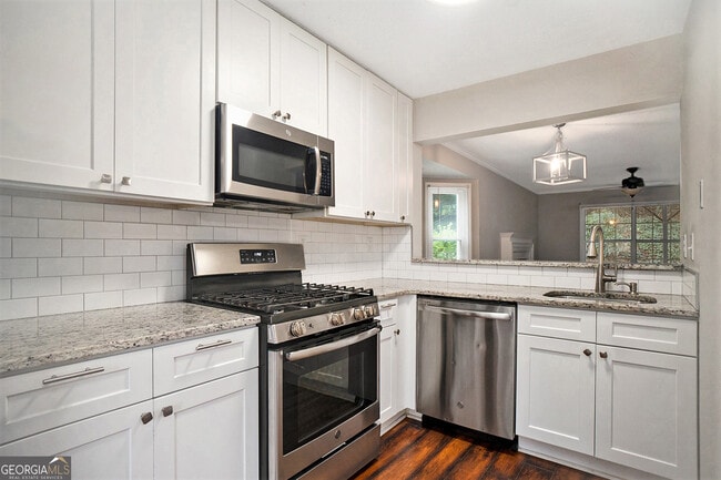 Building Photo - 5045 Laurel Springs Way SE