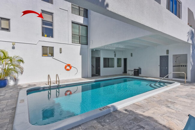 Building Photo - 250 S Ocean Blvd