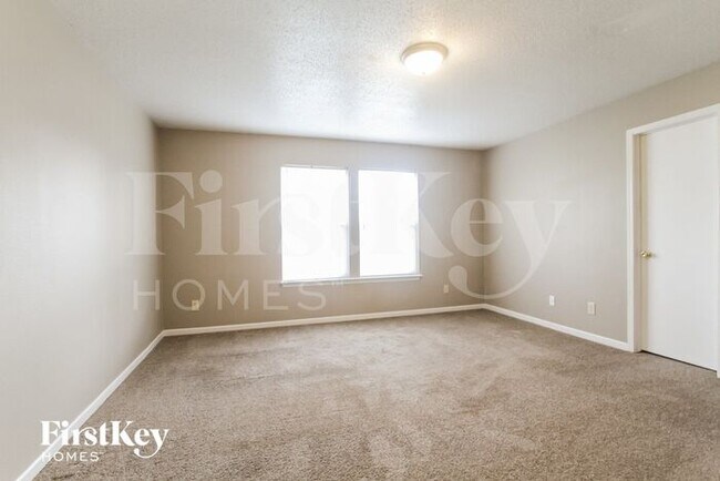 Building Photo - 6614 Black Antler Dr