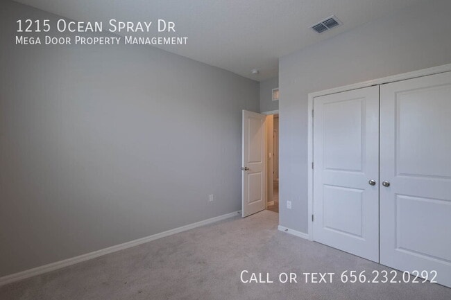 Building Photo - 1215 Ocean Spray Dr