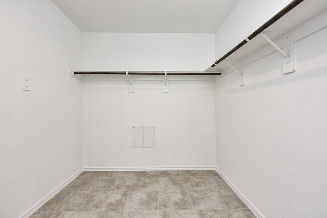 Building Photo - 7519 Fierce Friesian Ln