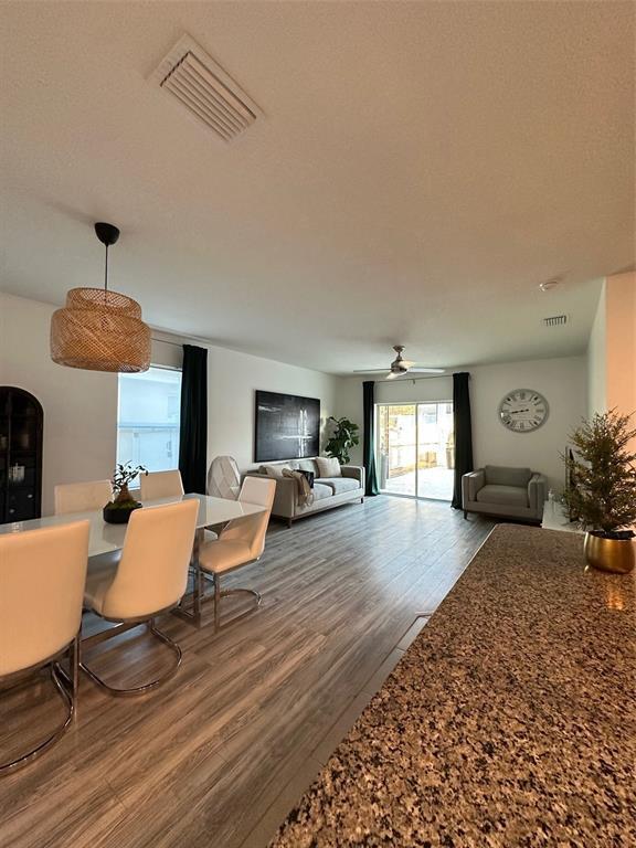 Building Photo - 11167 Leland Groves Dr