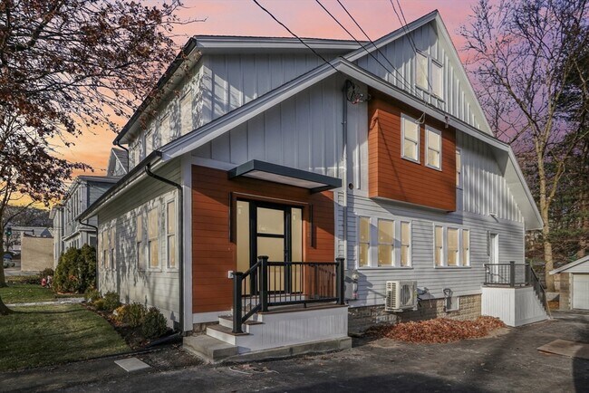 Building Photo - 455 Summer St