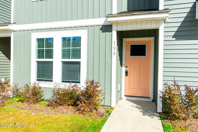 Building Photo - 134 Smallwood Rd