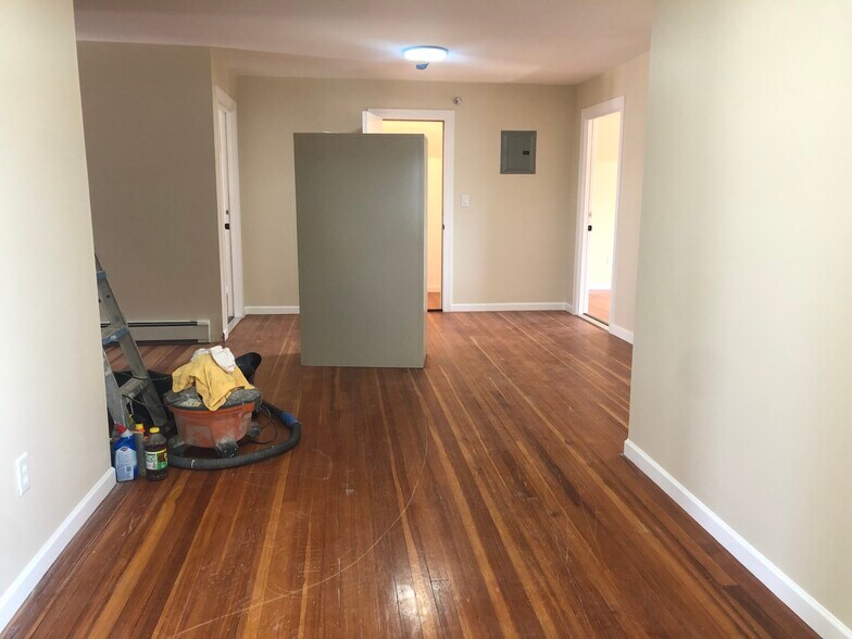 Building Photo - 385 Palisade Ave