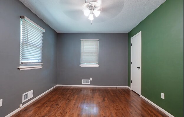 Building Photo - 3909 S Marshall Dr