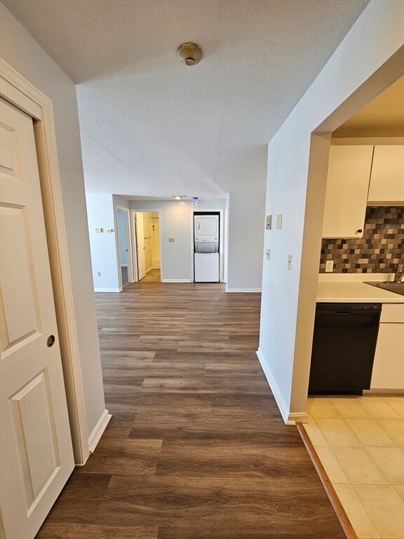 Building Photo - 5 Marc Dr