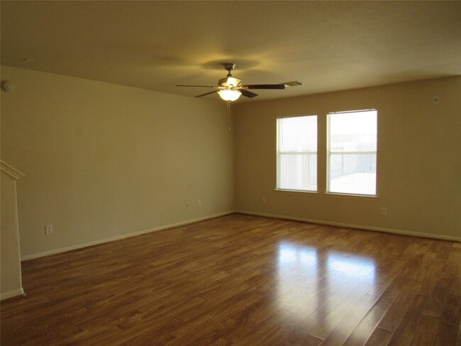 Building Photo - 6338 Applewood Forest Dr