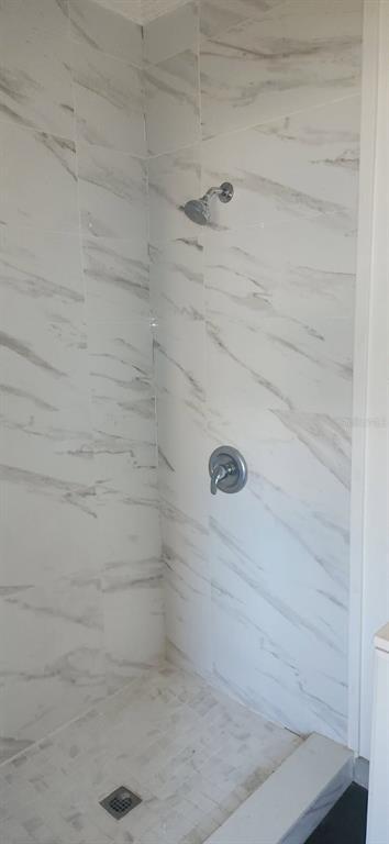 Building Photo - 1330 Pine St