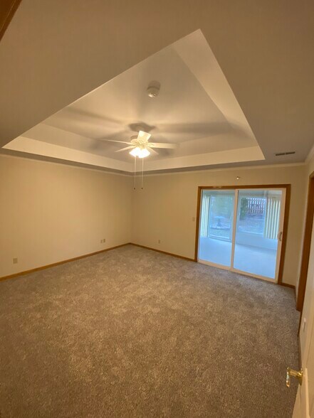 Building Photo - 3906 SW Charthwell Ct