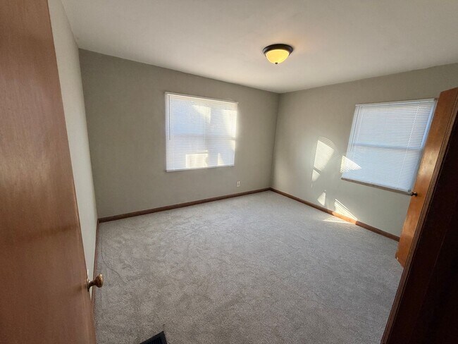 Building Photo - 1506 Ellsworth Ave