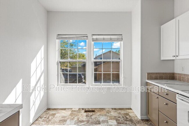 Building Photo - 8958 W Stirrup St