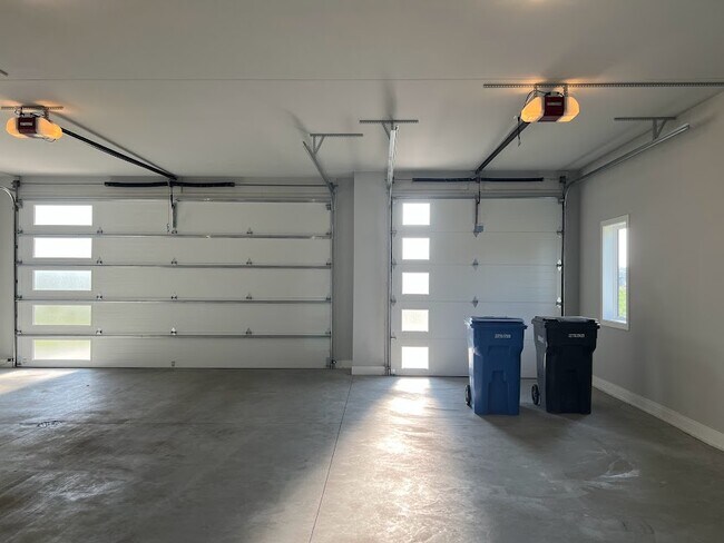 Building Photo - 3636 Eden Ct