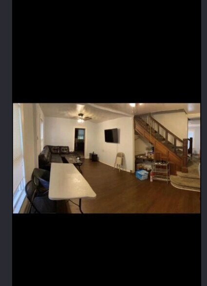 Building Photo - 59 Leroy St