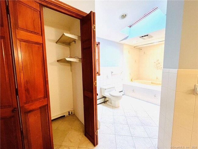 Building Photo - 21 Cottage St