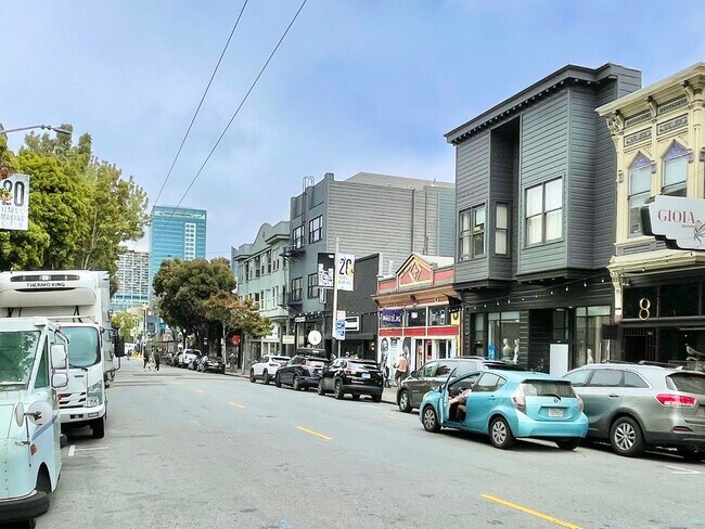 Building Photo - Charming Studio Apartment in the heart of ...