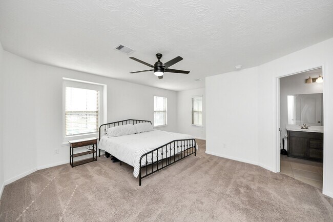 Building Photo - 23434 Stahl Creeks Ln