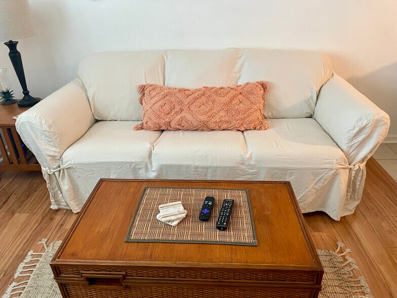 Building Photo - 6850 Blue Heron Blvd