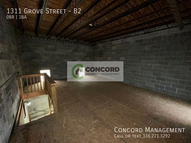 Building Photo - 1311 Grove St