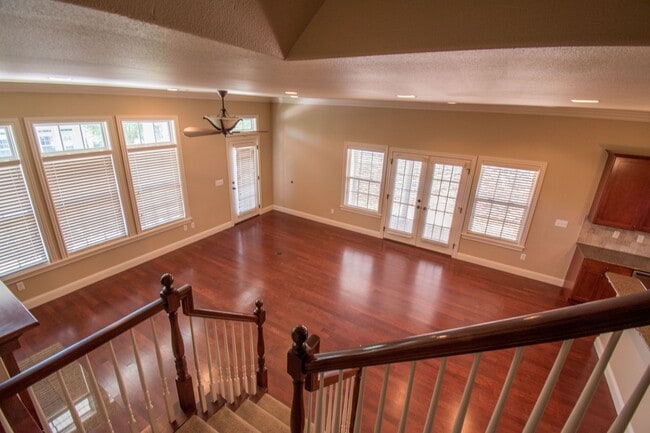 Building Photo - Luxurious Executive Row House in Northeast Fayetteville! Lawn care included!