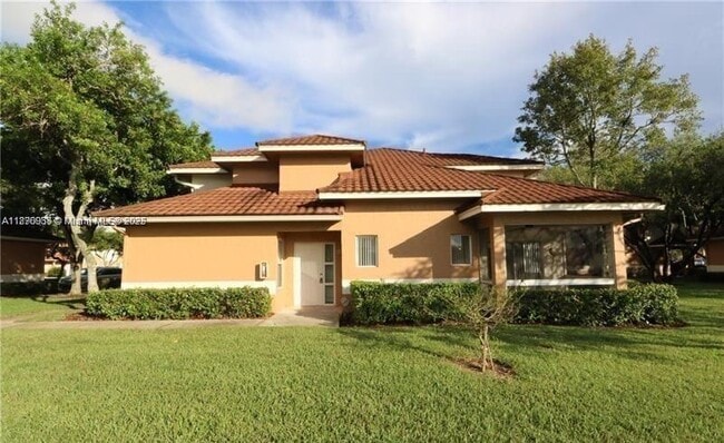 Building Photo - 801 NW 91st Terrace