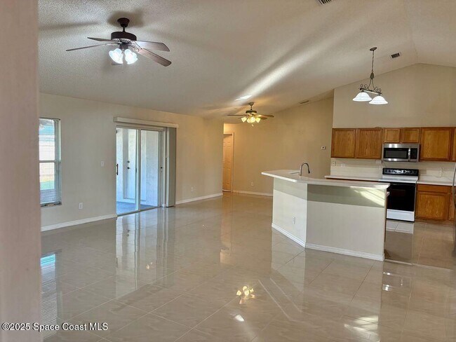 Building Photo - 6130 Meghan Dr