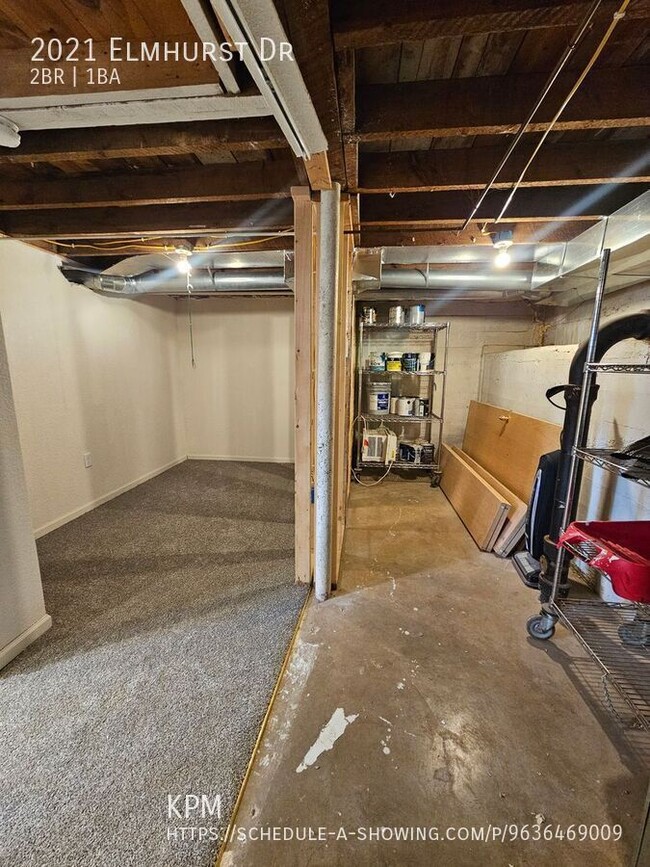 Building Photo - 2021 Elmhurst Dr