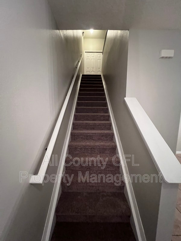 Building Photo - 2740 Oakwater Dr