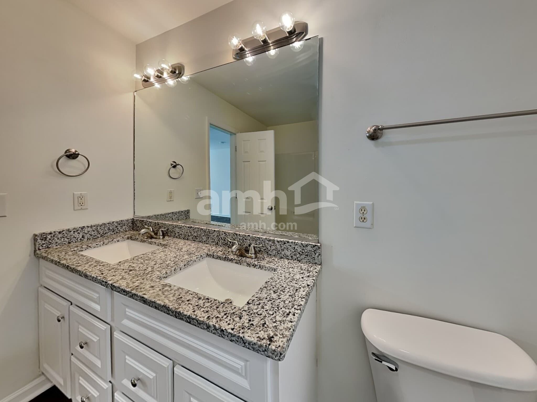 Building Photo - 2307 Sidney Porter Dr