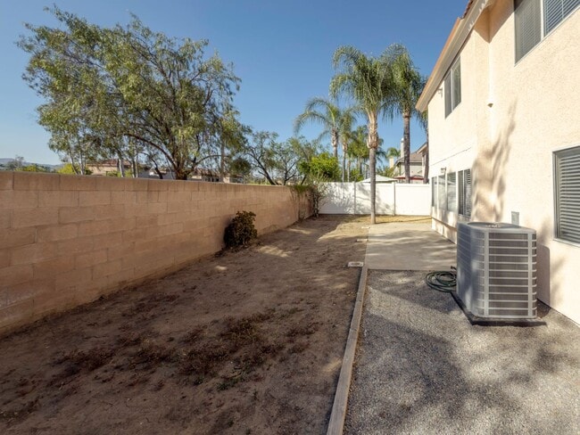 Building Photo - 4 BEDROOM / 3 CAR GARAGE MURRIETA HOME FOR...