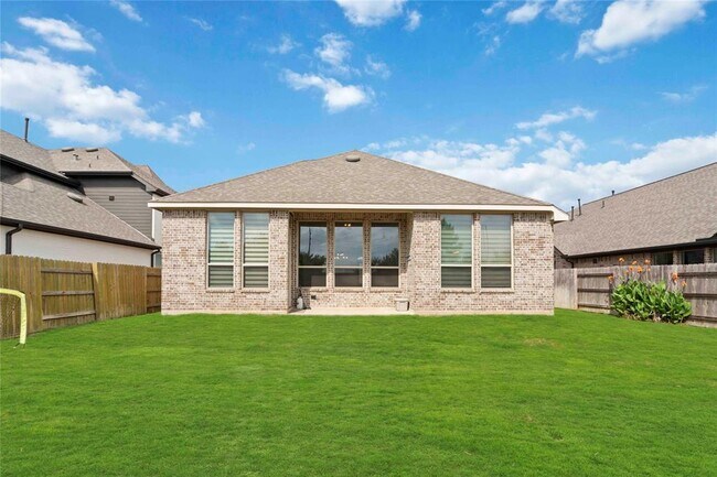 Building Photo - 7310 Camden Crestwood Way