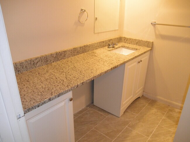 Building Photo - 3414 34th Way