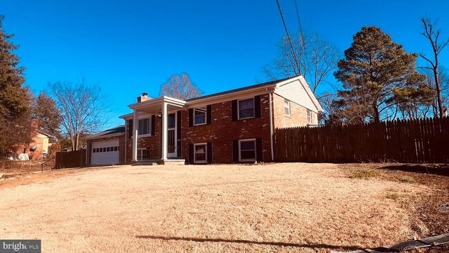 Building Photo - 14303 Chesterfield Dr